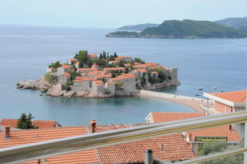 Bmv Room 2 With East Island View Sveti Stefan Esterno foto